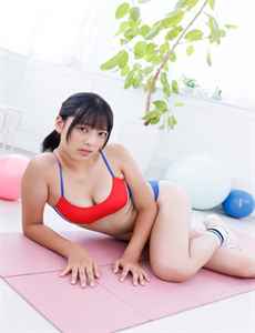 《52色播-肚兜揉弄娇乳h》